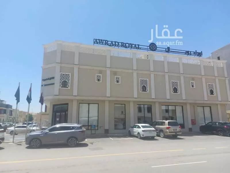 1652 sqm building in Al Yarmouk 7