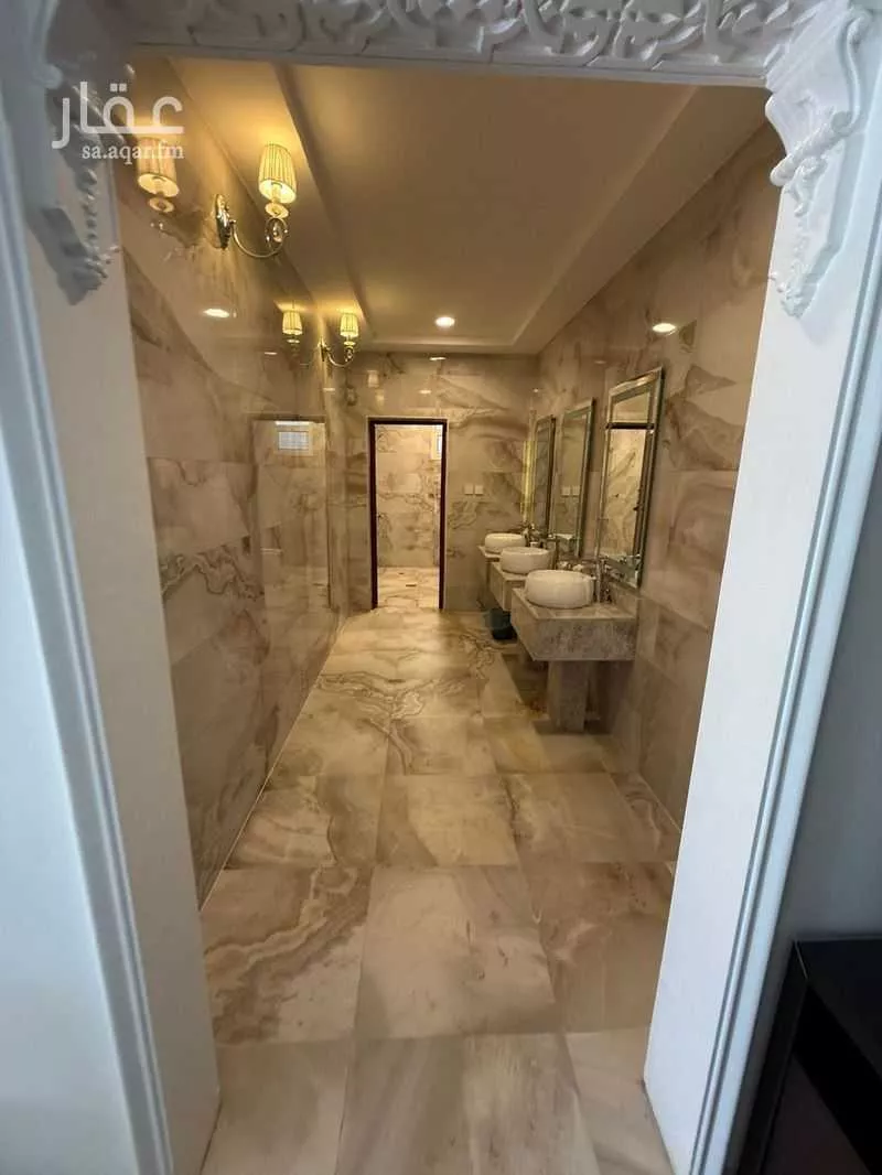 فيلا 5 غرف في عرقة 13