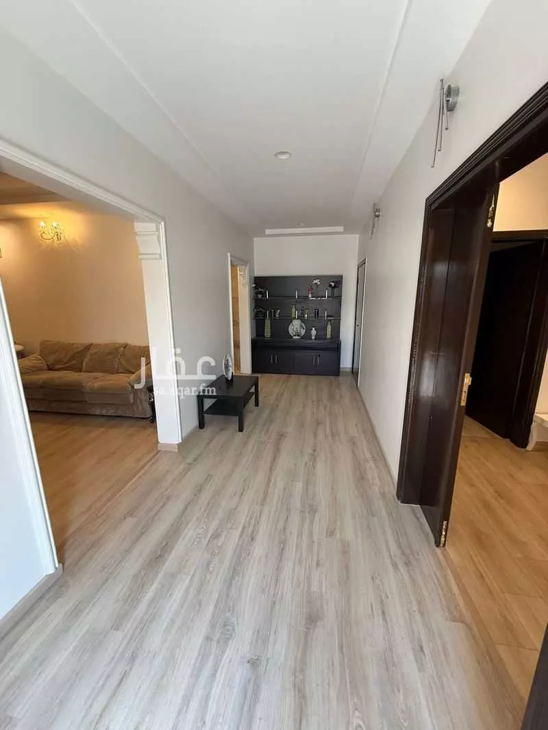 فيلا 5 غرف في عرقة 15