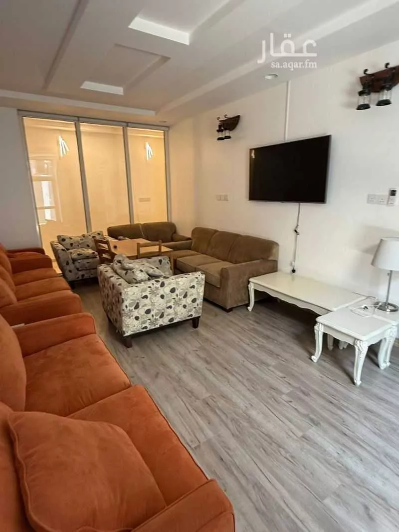 فيلا 5 غرف في عرقة 5