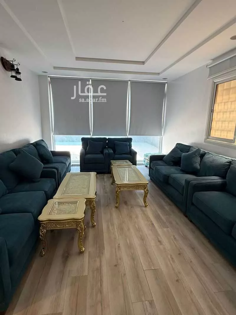 فيلا 5 غرف في عرقة 9