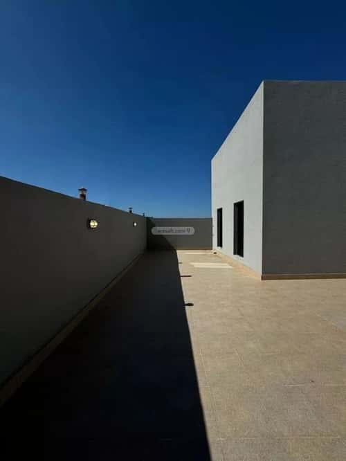 شقة 6 غرف في النزهة 5