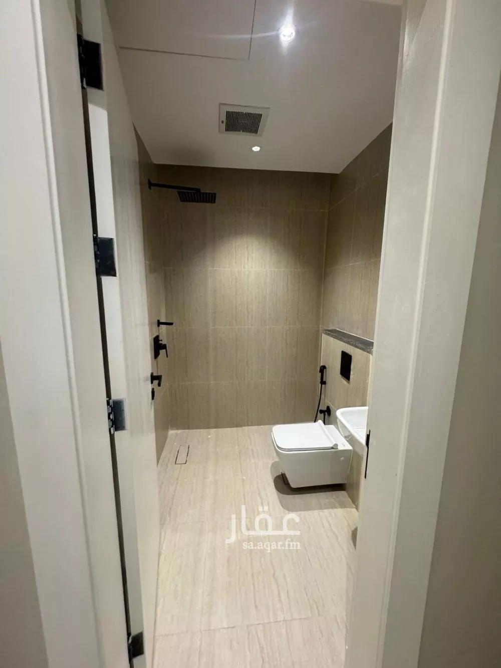 3 bedroom apartment in Al Rimal 7