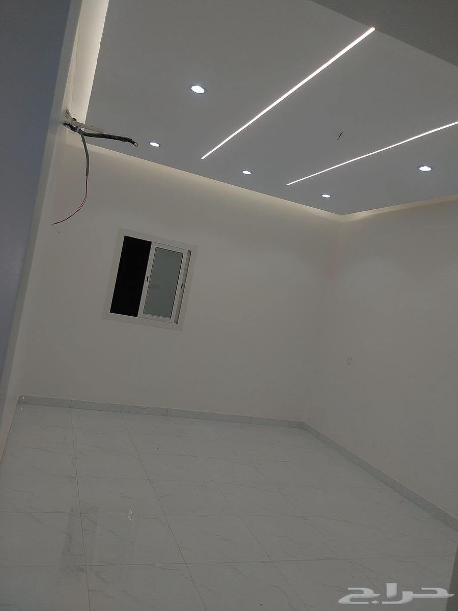 شقة 5 غرف في الملك فهد 5