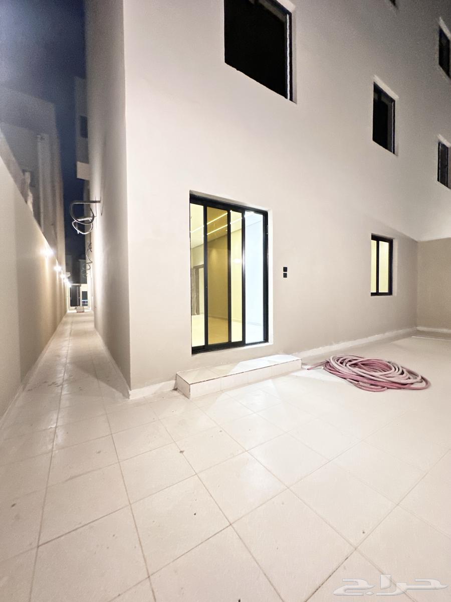 شقة 6 غرف في السكب 23