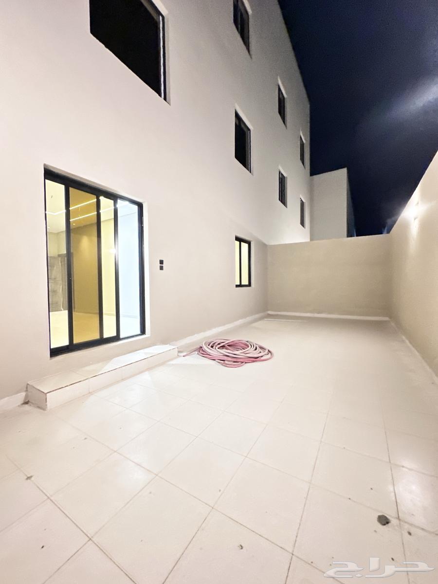 شقة 6 غرف في السكب 24