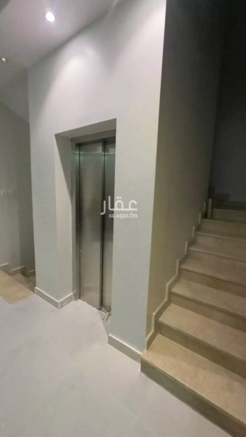 فيلا 6 غرف في الملقا 6