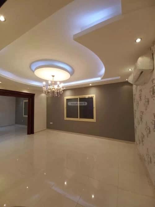 شقة 6 غرف في الروضة 4