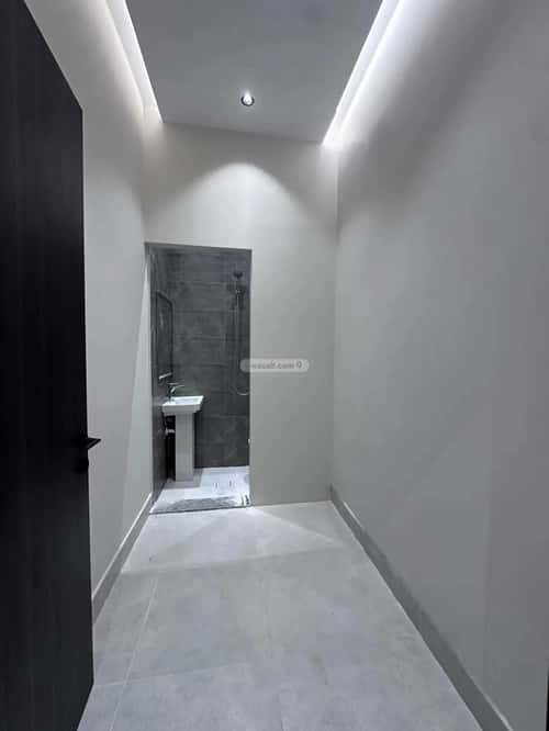 4 bedroom apartment in Al Rawdah 6