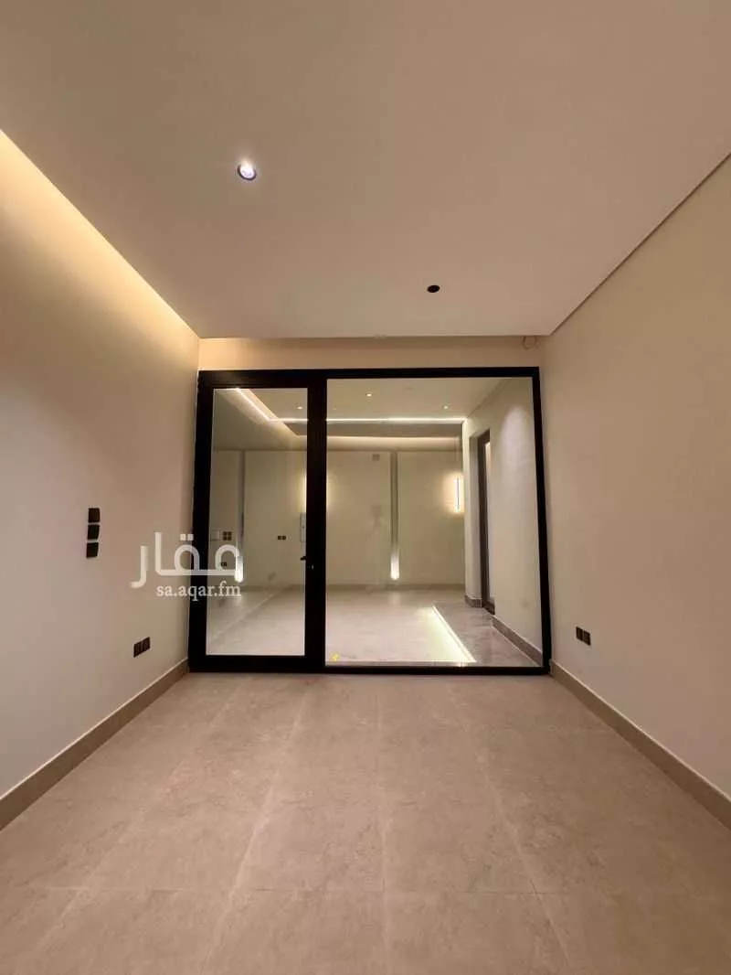 6 bedroom villa in Al Qairawan 11