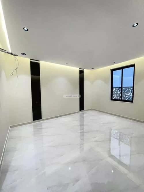 5 bedroom apartment in King Fahd 3