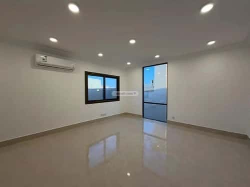 6 bedroom villa in Al Yaqout 4