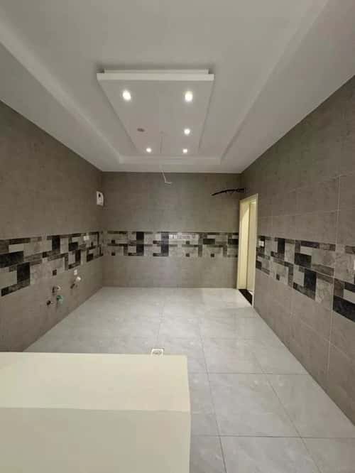 شقة 5 غرف في النخيل 4