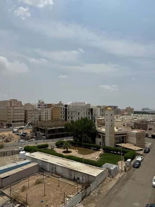 شقة 5 غرف في النخيل 8