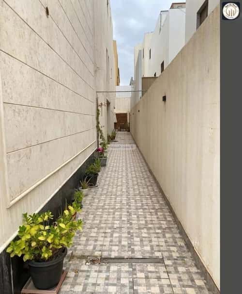 فيلا 7 غرف في الفيصلية 5