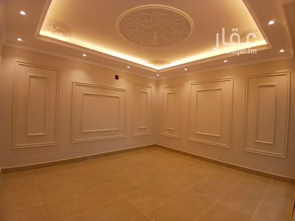 فيلا 8 غرف في الشراع 3