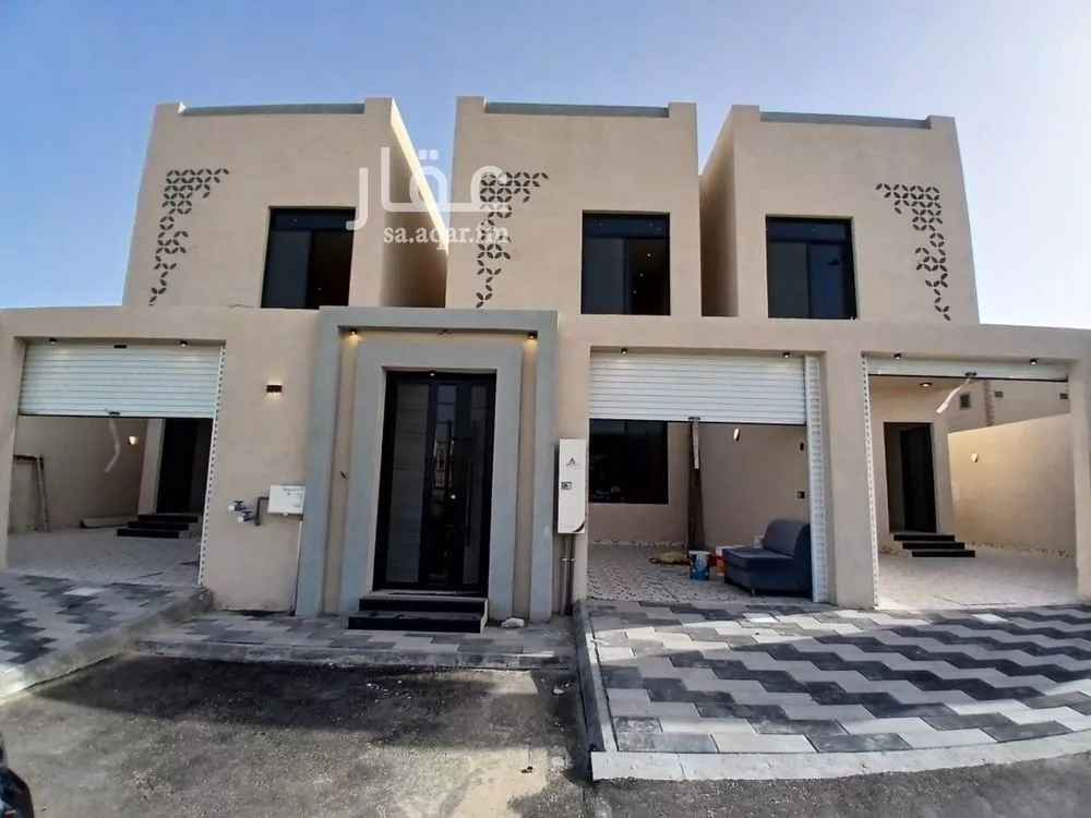 فيلا 8 غرف في الأمواج 2