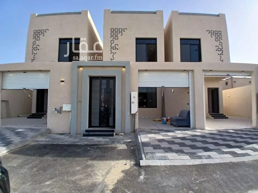 فيلا 8 غرف في الأمواج 4