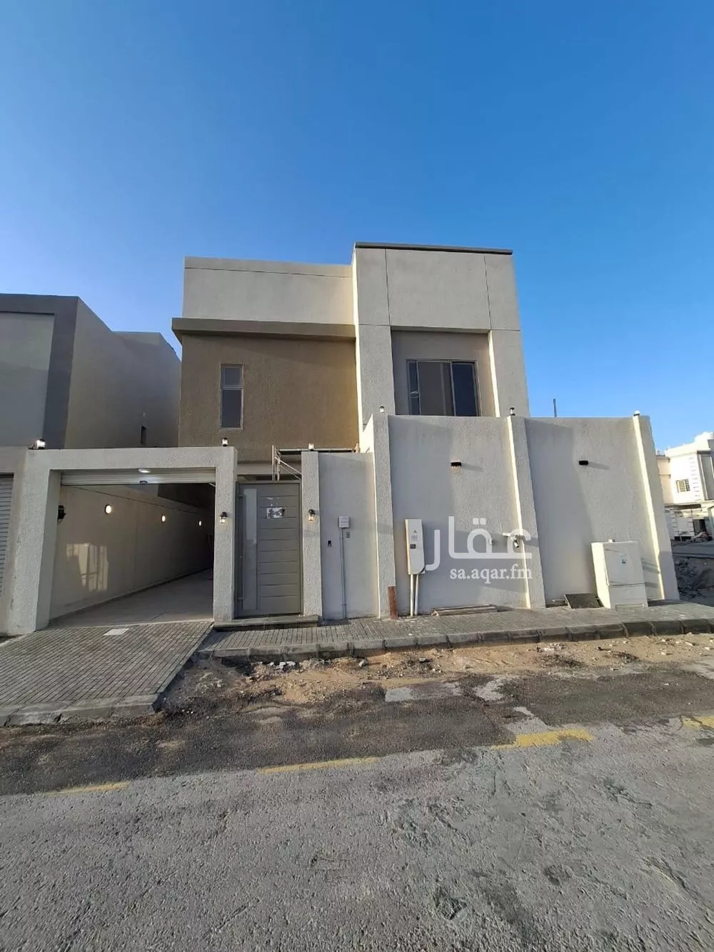 فيلا 8 غرف في الأمواج 4