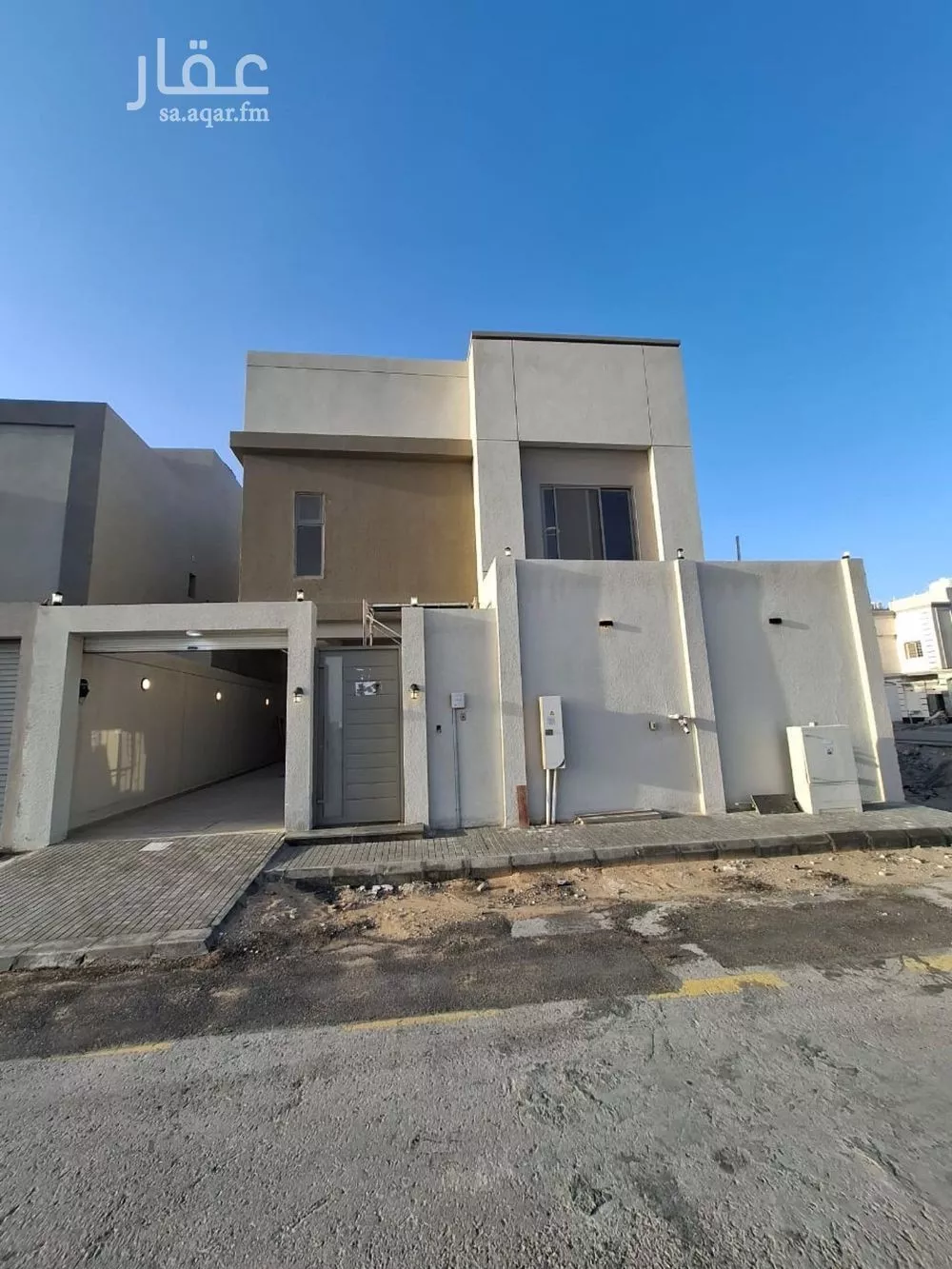 فيلا 8 غرف في الأمواج 6