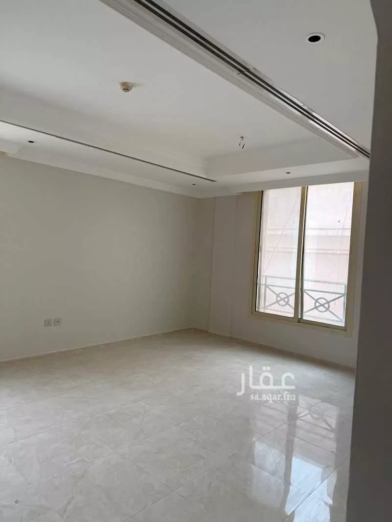 2 bedroom apartment in Al Bandariyah 5