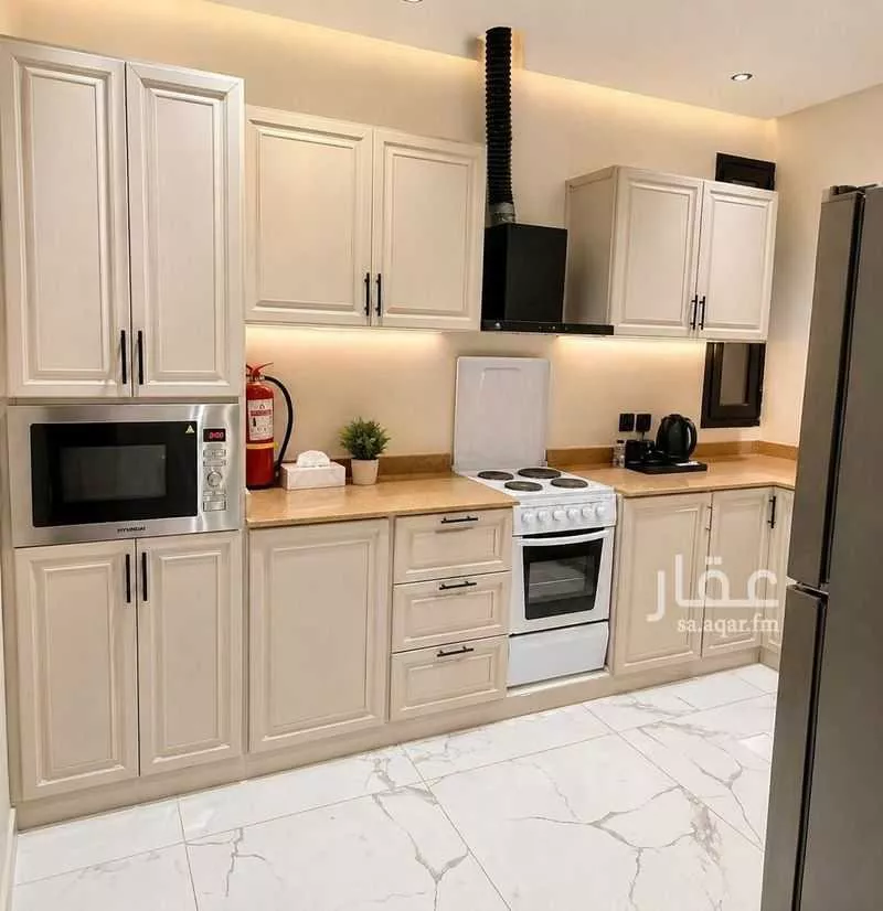 3 bedroom apartment in Al Hamra 4