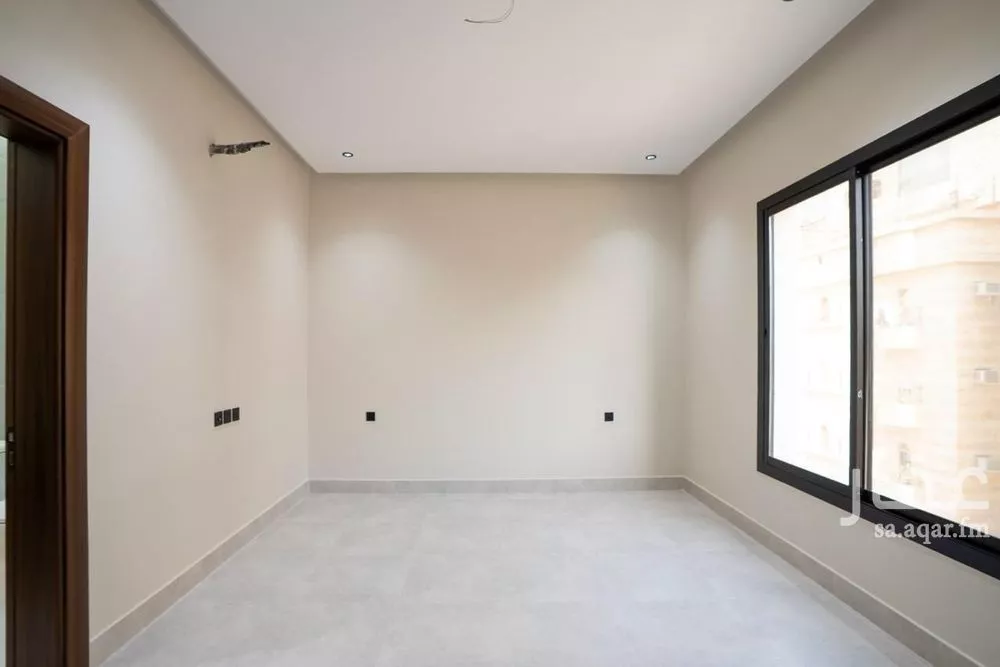 شقة 4 غرف في السلامة 13