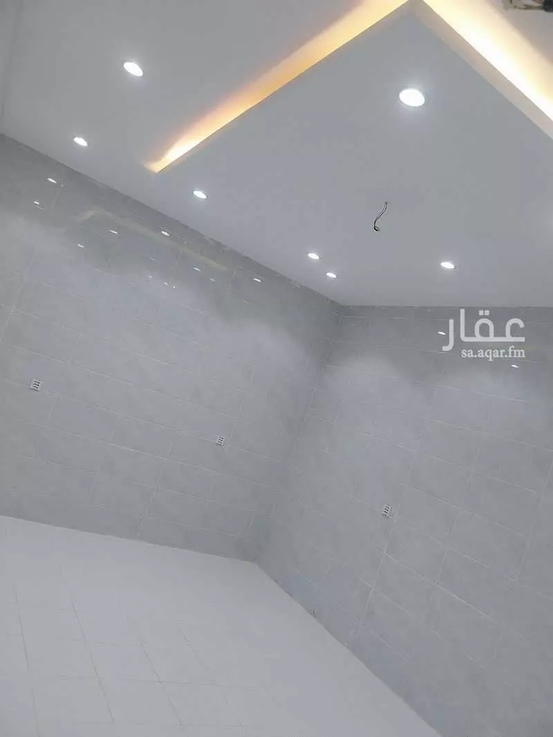 شقة 5 غرف في الملك فهد 5