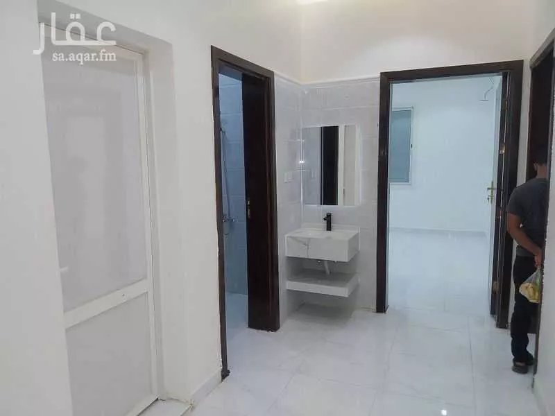 شقة 5 غرف في الملك فهد 7