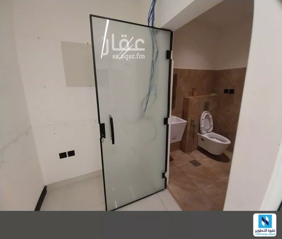 مكتب 76 م² في الملقا 9