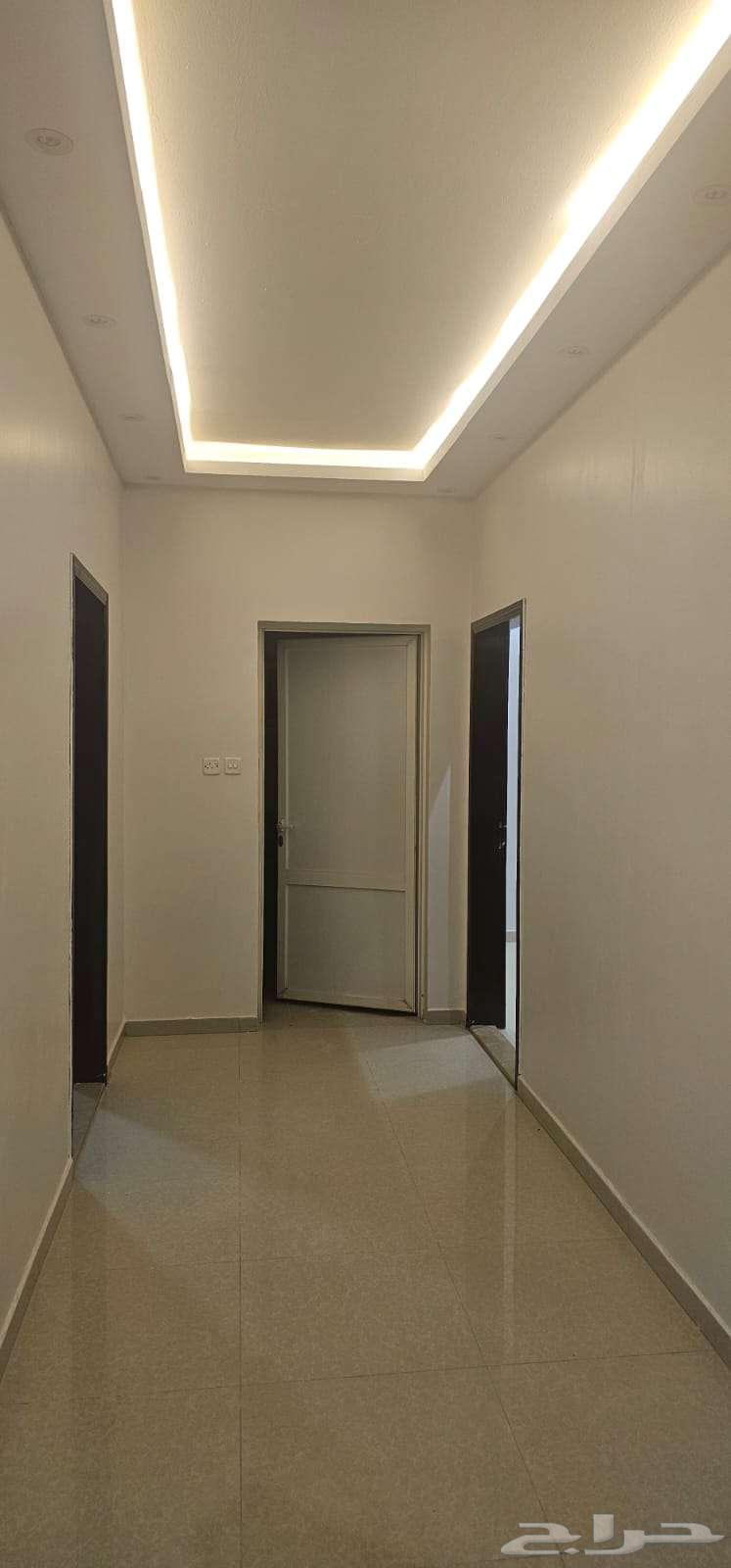 شقة 3 غرف في النظيم 4