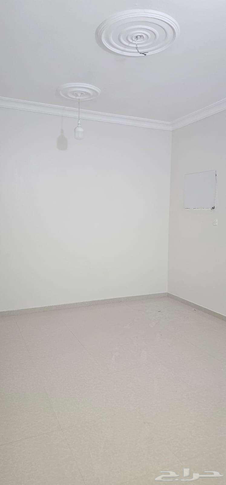 شقة 3 غرف في النظيم 6