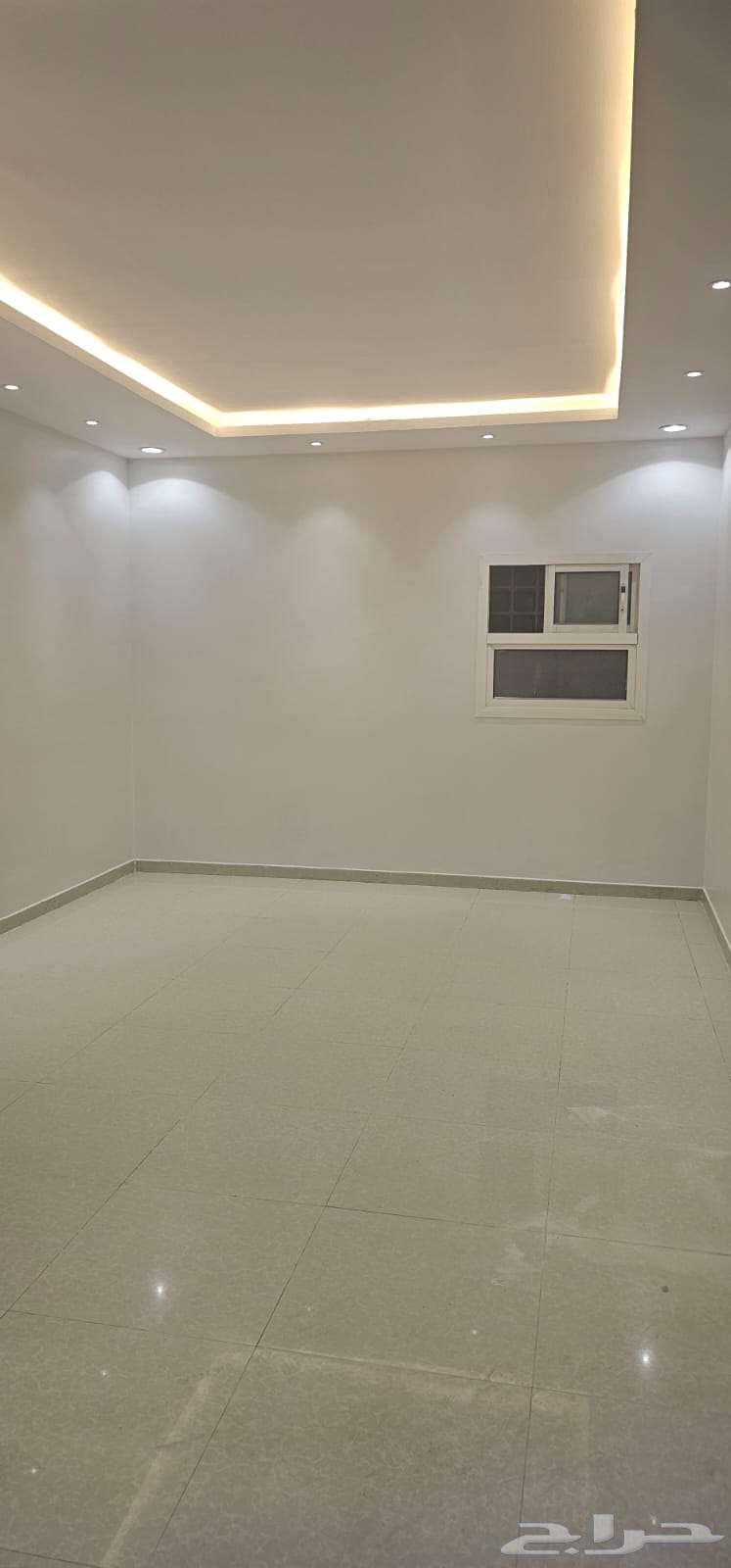 شقة 3 غرف في النظيم 9