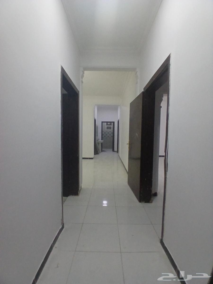 شقة 3 غرف في الرمال 6