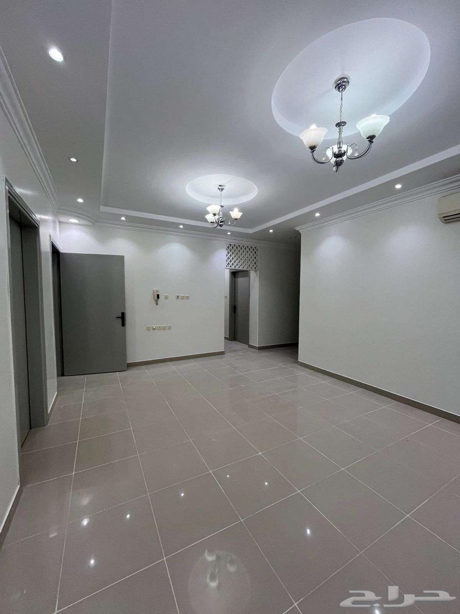 5 bedroom apartment in Dhahrat Al Awdah West 2
