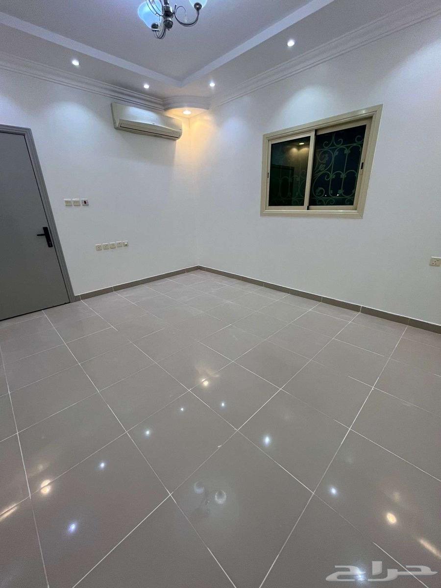 5 bedroom apartment in Dhahrat Al Awdah West 4