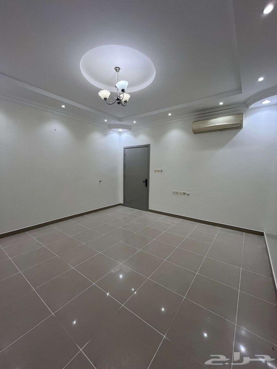 5 bedroom apartment in Dhahrat Al Awdah West 5