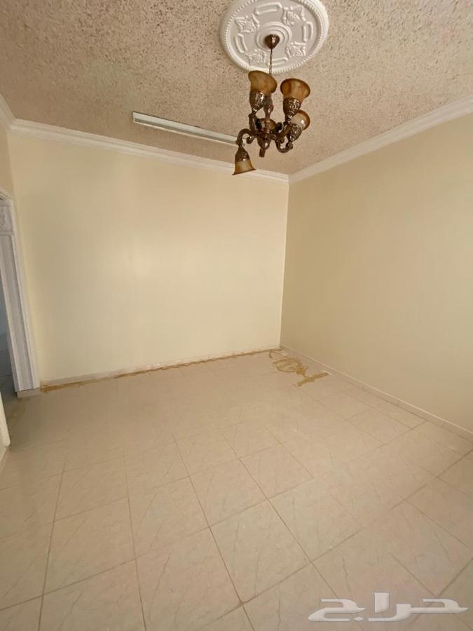 شقة 5 غرف في الرمال 14