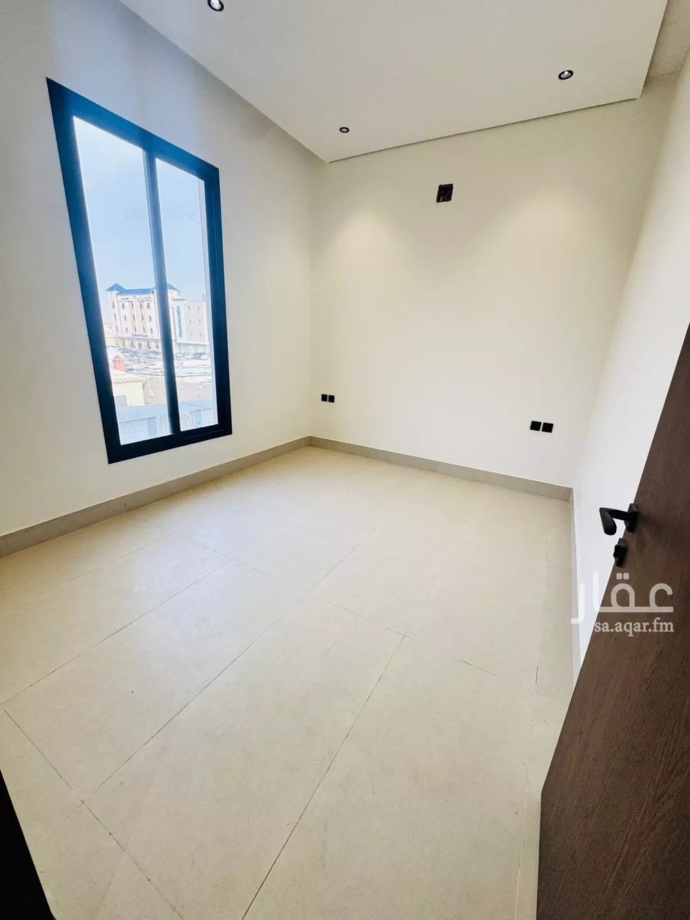 فيلا 4 غرف في اليرموك 15