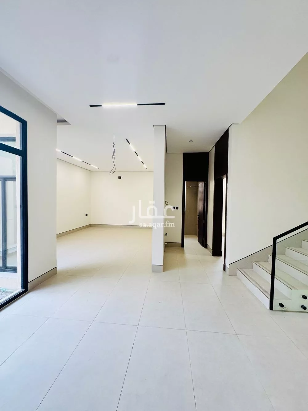 فيلا 4 غرف في اليرموك 9