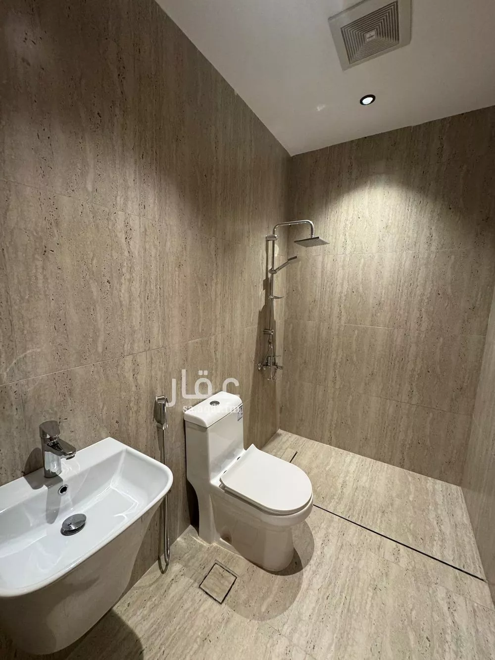 شقة 3 غرف في النرجس 12