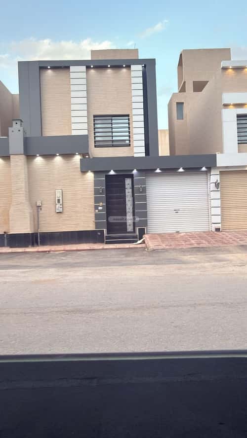 فيلا 12 غرف في بدر 6