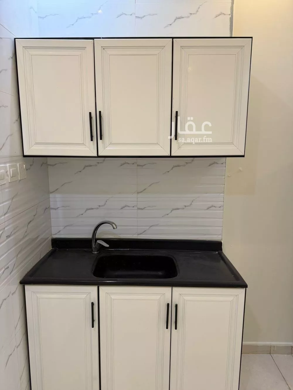 شقة 1 غرف في العقيق 5