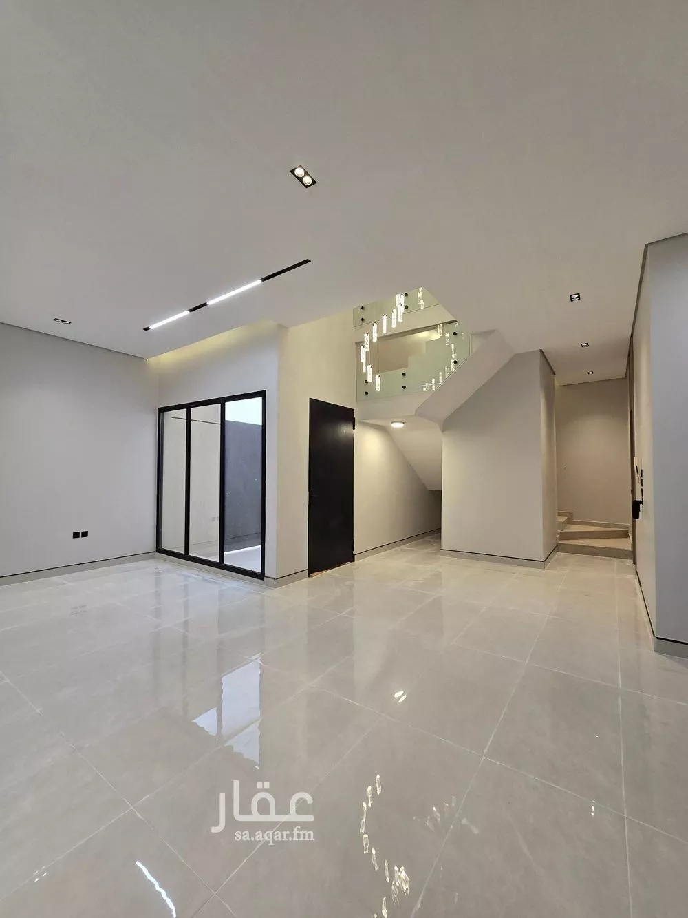 فيلا 5 غرف في الجنادرية 18