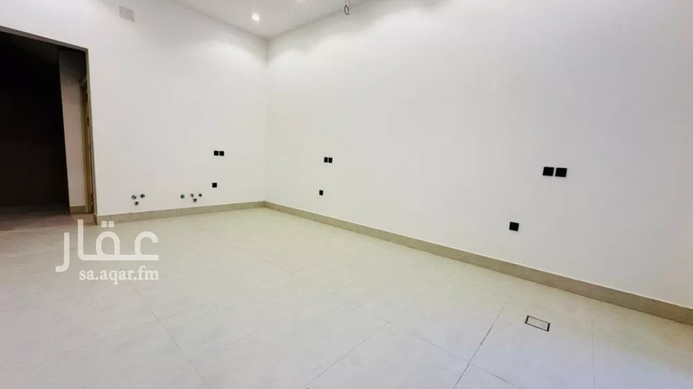 فيلا 13 غرف في النرجس 13