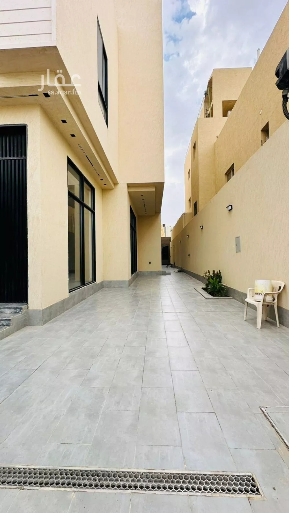 فيلا 13 غرف في النرجس 3