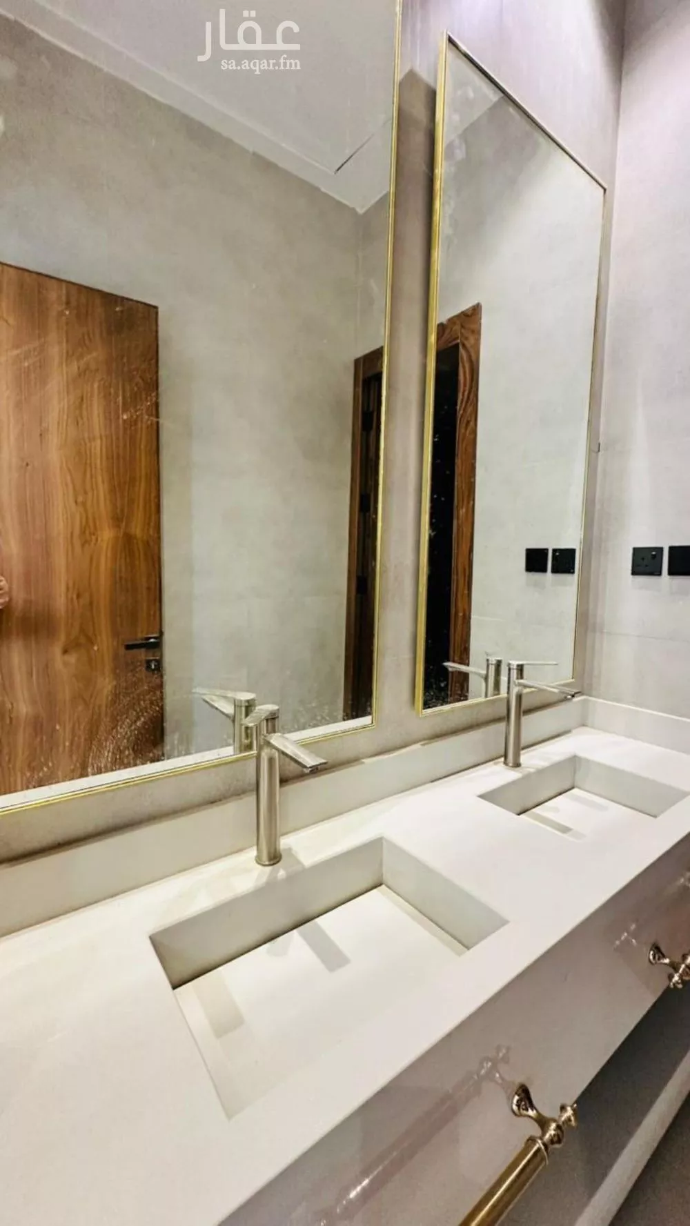 فيلا 13 غرف في النرجس 7