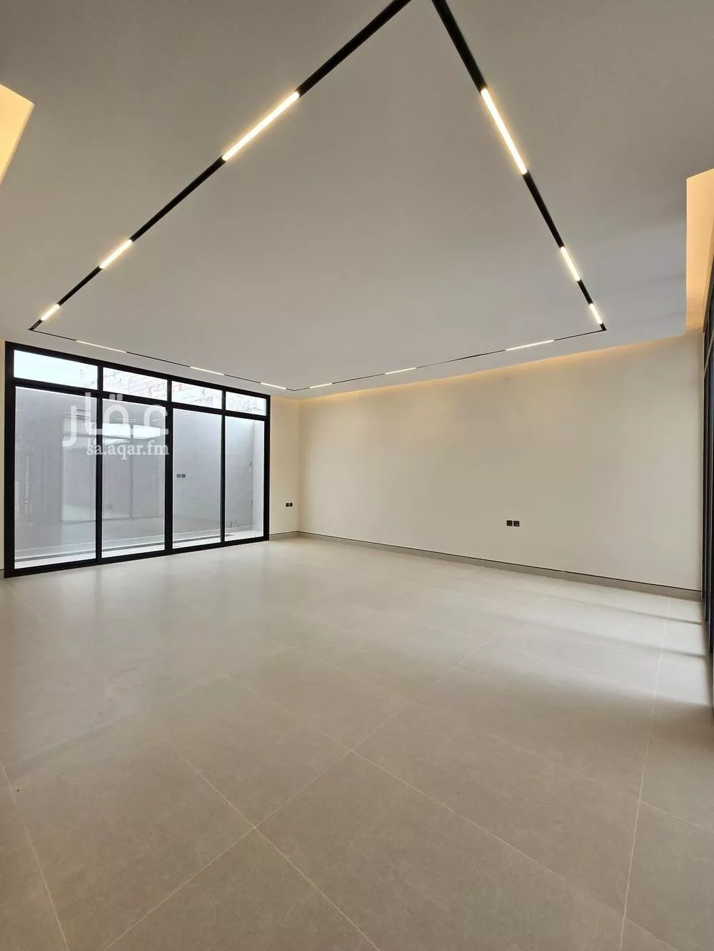 6 bedroom villa in Al Rimal 20