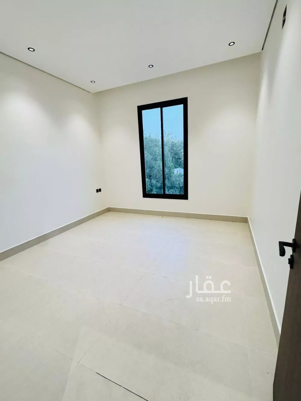 4 bedroom villa in Al Yarmouk 2