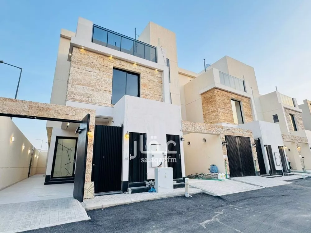 4 bedroom villa in Al Yarmouk 11